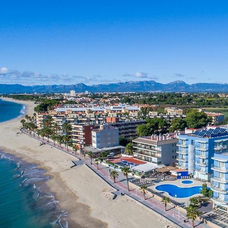 Apartamentos Turisticos Augustus カンブリルス エクステリア 写真