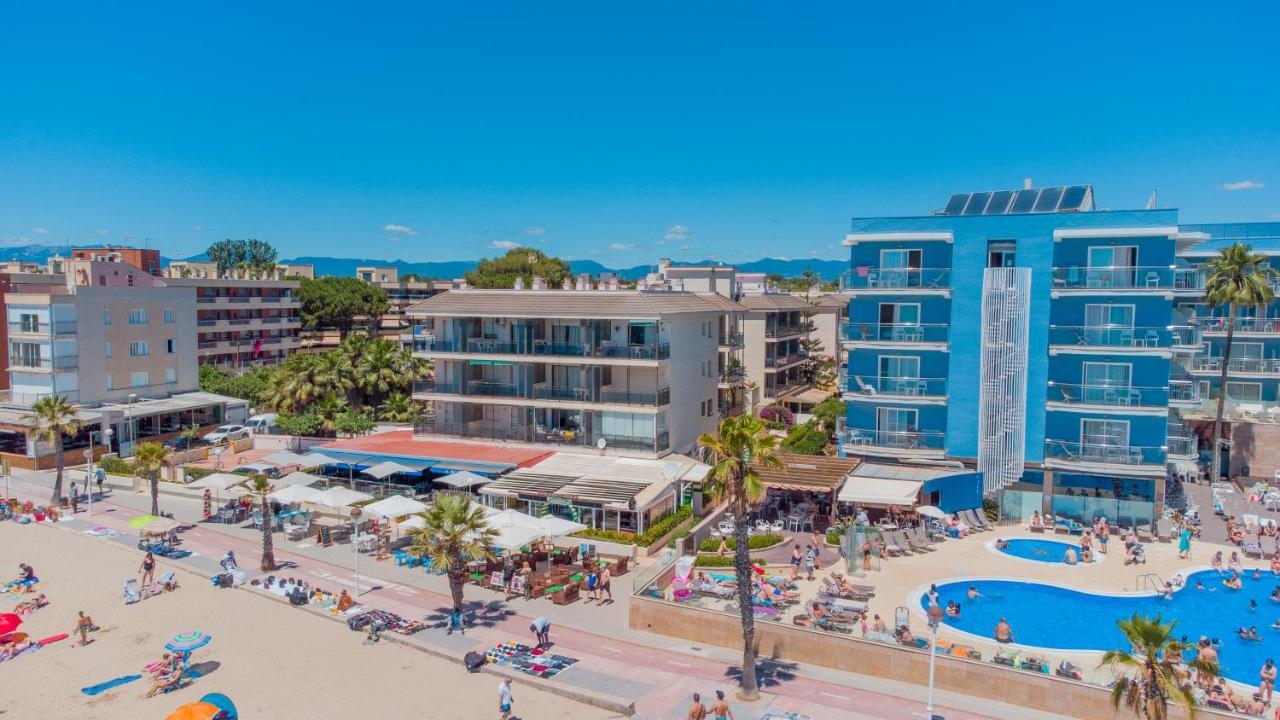 Apartamentos Turisticos Augustus カンブリルス エクステリア 写真